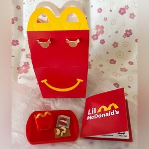 Lil McDonald's #18 Happy Meal and Apple Slices tray toy from McDonald's
